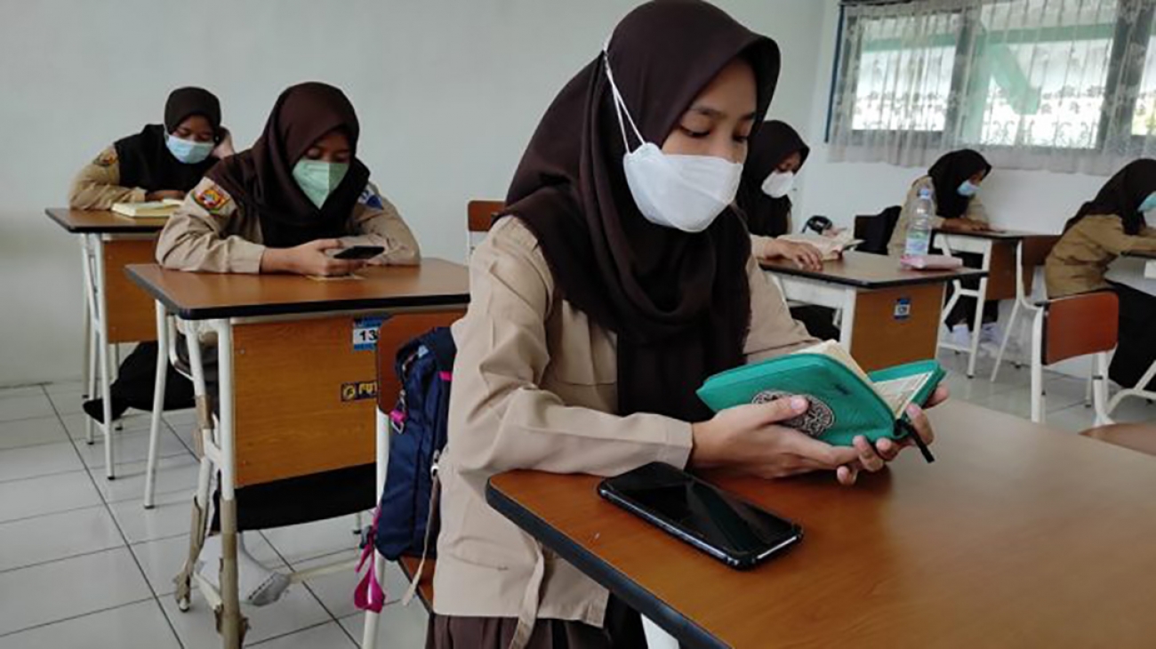 SISWA SMAIT BBS ANTUSIAS MENYAMBUT PTM