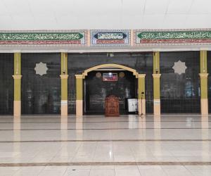 Masjid Luas dan Nyaman