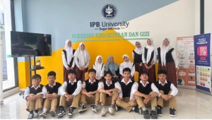 Pelajar SMAIT BBS Bogor Unjuk Aksi Peduli Lingkungan di Forum Internasional Bersama Siswa Jepang