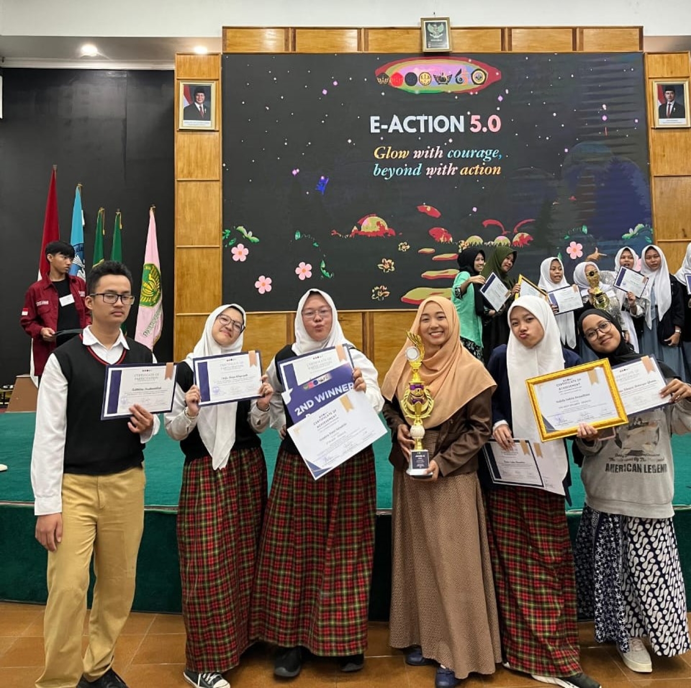 SMAIT BBS berhasil meraih Juara 2 Debate E-Action; English Annual Competition 5.0 UIKA Bogor 2026